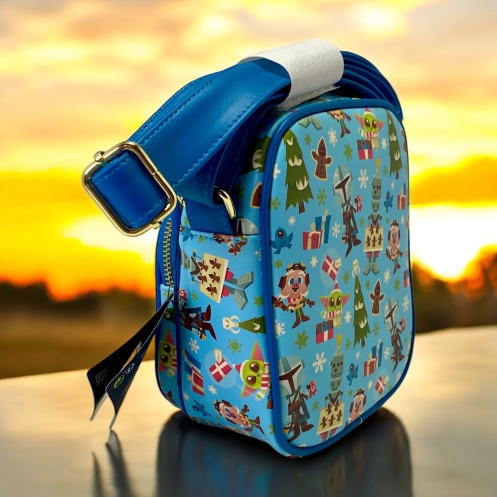 New Loungefly Star Wars The Mandalorian Cute Icons Crossbody Bag Snack P… - Picture 2 of 4